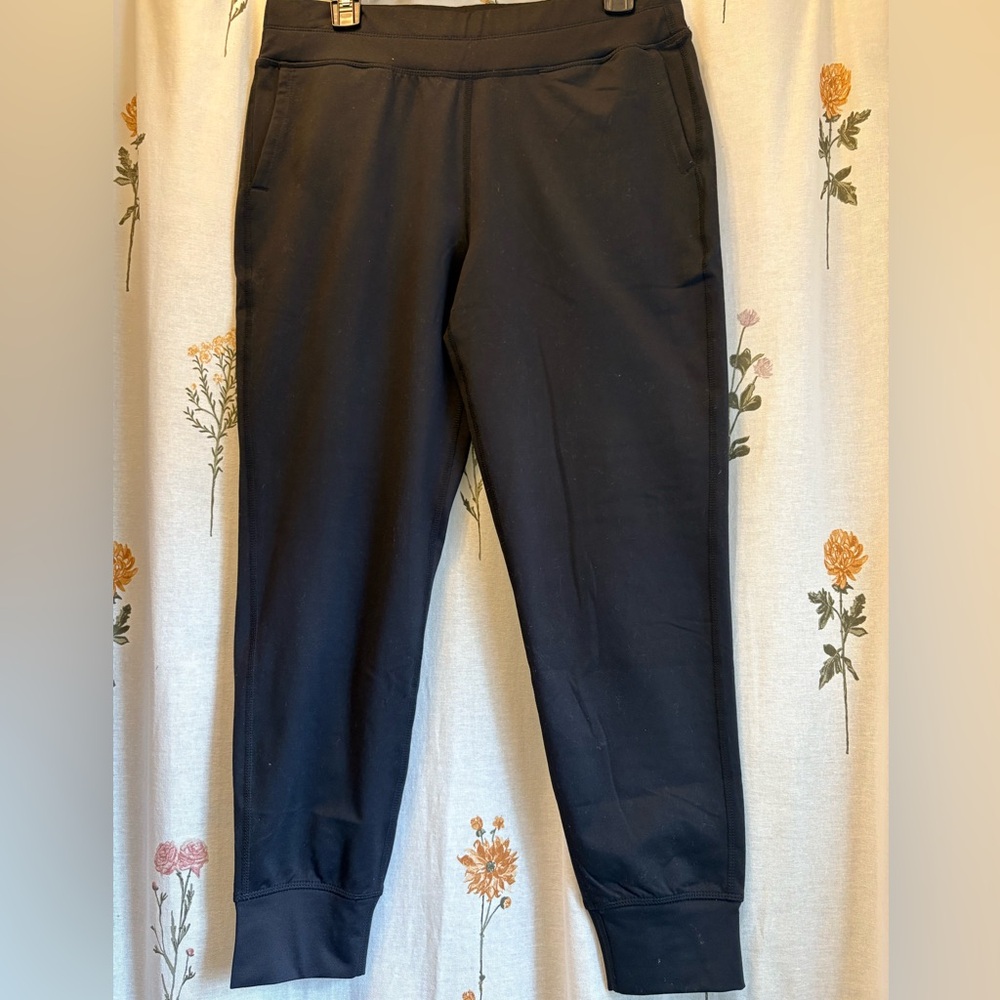 Zella women’s athleisure pants - Picture 3 of 4